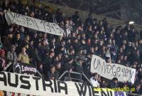 Neonazispruchband bei FK Austria gegen SK Rapid