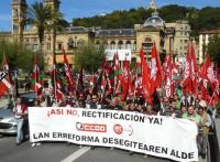 Die nur kleine Streikdemo der spanischen Gewerkschaften in Donostia