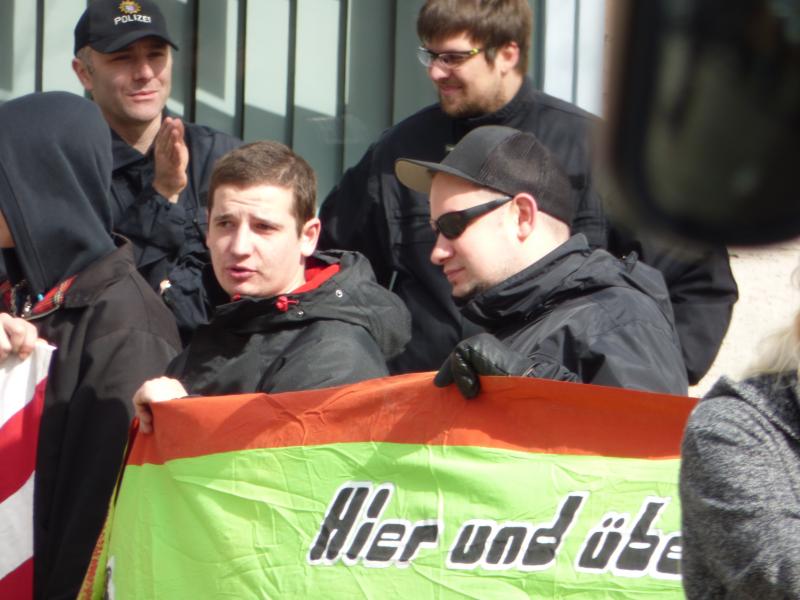 Links Julian Treuse, daneben Thomas Holzinger (26.03. Antikapitalistisches Osterwochenende in Weimar)