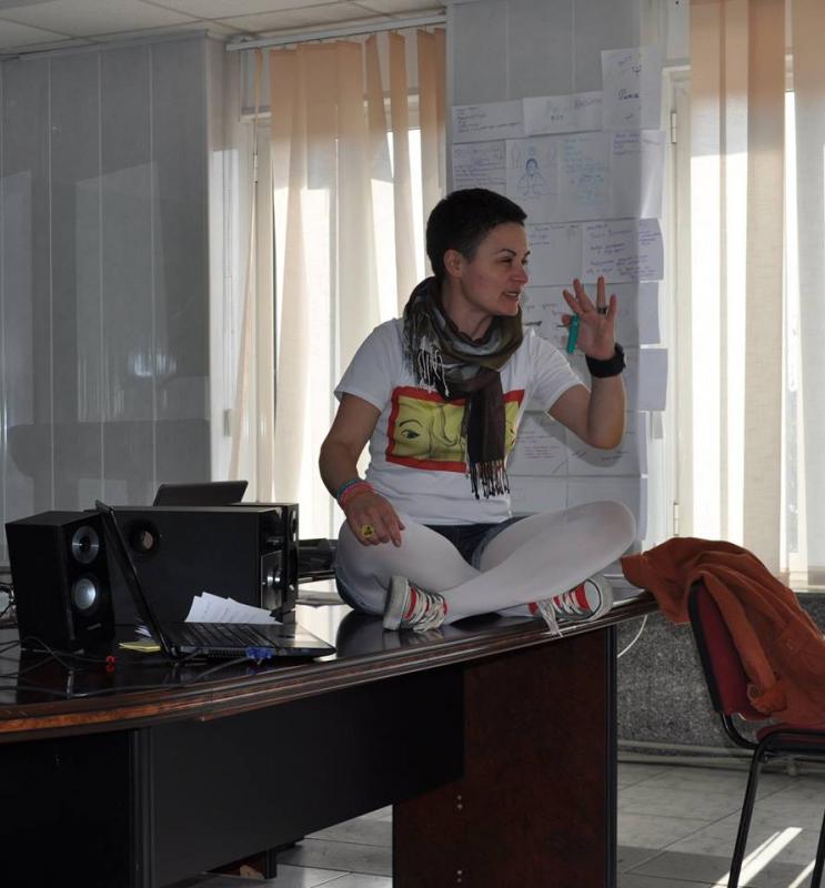 Erzählcafé: LGBT-Aktivist*innen aus der Ukraine berichten aus ihrem Leben
