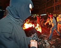 Schwarz und brandgefährlich Schwarz und brandgefährlich