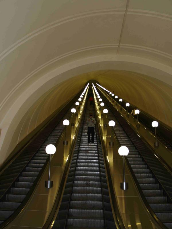 Moskauer Metrostationen - Rolltreppe