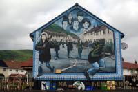 Mural in Ballymurphy für die IRA