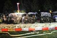  Brandanschlag auf 15 Polizeiautos – über 600 000 Euro schaden (4)