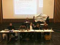 Studierende der Uni Freiburg haben das Audimax im KG II besetzt. Sie wollen gegen die geplante Wiedereinführung von Studiengebühren und die Erhöhung der Semestergebühren protestieren.