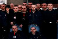 Blood&Honour-Gruppenfoto: Die NSU-Unterstützer Thomas Starke [1] (spä­terer V-Mann des LKA Berlin) und Jan Botho Werner [2] mit „Landser“- Mit­glied Chris­tian Wenn­dorf [3], 1997. Bild: AIB