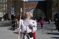 Druide Bangert am 22.März bei einer "Die Freiheit"-Kundgebung in München