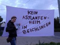 Nazi Steffi ( facebook.com/SteffiWildChildSTREZZ ) verteilt NPD Flyer in Beichlingen