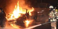 Nichts mehr zu retten: In Neukölln brannte dieser Porsche aus Foto: spreepicture