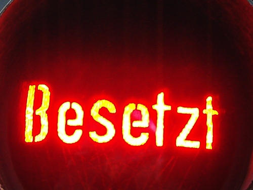 Besetzt