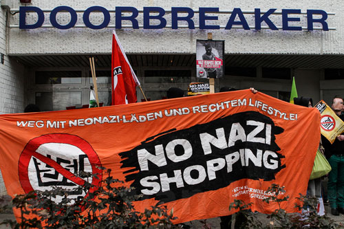 Kundgebung vorm Doorbreaker in Hohenschönhausen (09.03.2013)