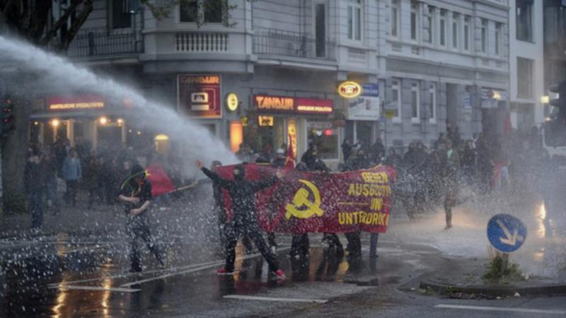 Mehr Wasser - Revolutionäre Demo