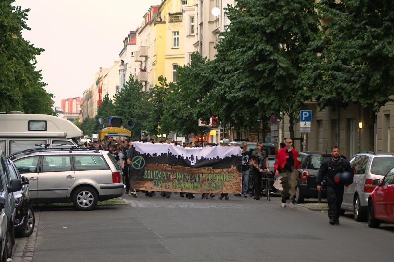 Fronttransparent in der Rigaer Straße