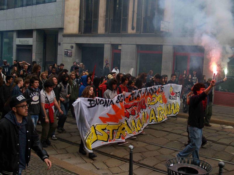 No Expo - Demo der SchülerInnen in Milano - 30.04.2015