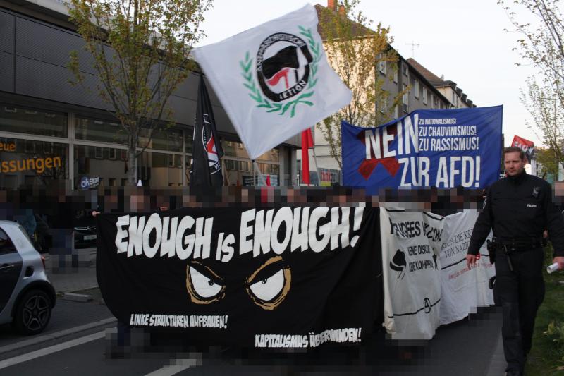 Revolutionäre Vorabenddemo Bochum 30.04.2017 II