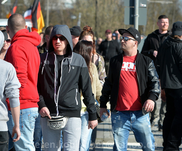 Bild 11 Preibisch und "Contare" am 02.04.16 beim Aufmarsch von Autonomen Nationalisten in MaHe, Bild von Sören Kohlhuber