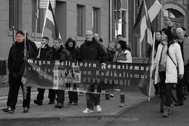 Matthias Fischer bei einem rechten Aufmarsch am 19.12.2015 in Burg bei Magdeburg