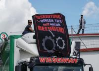 Blockadepunkt LKW beklettert