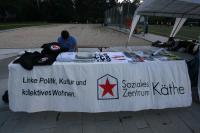 Infostand des Infoladens im "Sozialen Zentrum Käthe"