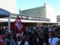 Demonstranten vor dem Kursaal