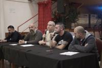 Arnaud de Robert (MAS), Gianluca Ianonne (CasaPound Italia), Konstantinos Boviatsos (Golden Dawn), Zenit-Vertreter, Andreas Giallourides (ELAM)