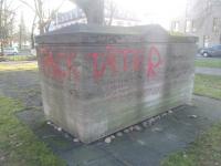 Wehrmachtsdenkmal in Karlsruhe markiert 3