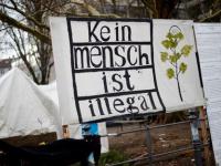 Transparent: Kein Mensch ist illegal