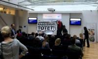 Protestaktion zu Beginn der Frontex/EU-Parl.-Veranstaltung