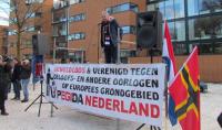 Enschede: Pegida (Vor)Treffen mit besorgten Bürgern am Oude Markt