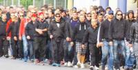 Nazis und Hooligans am 14. September 2015 auf dem Weg zu Legida.