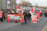 Berliner und Brandenburger NPD hinter einem Transparent. Die Berliner verließen jedoch schon vorzeitig die Demonstration.