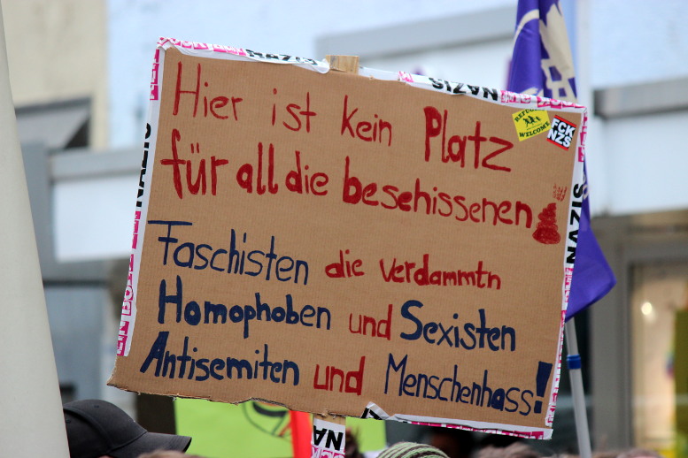 Protest gegen rechte Parolen 3