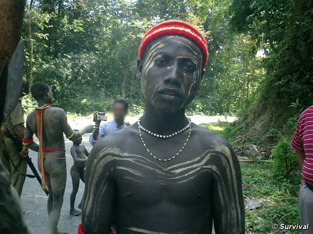 An illegal road brings poachers and tourists into the heart of the Jarawa’s land © Survival