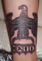 Ein Beispiel für im "Pain-Factory" gestochene NS-Tattoos