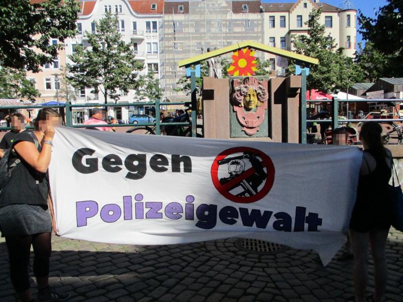 Spontane Kundgebung gegen Polizeigewalt