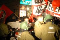 Polizei greift die Demospitze auf der Adalbert Straße an