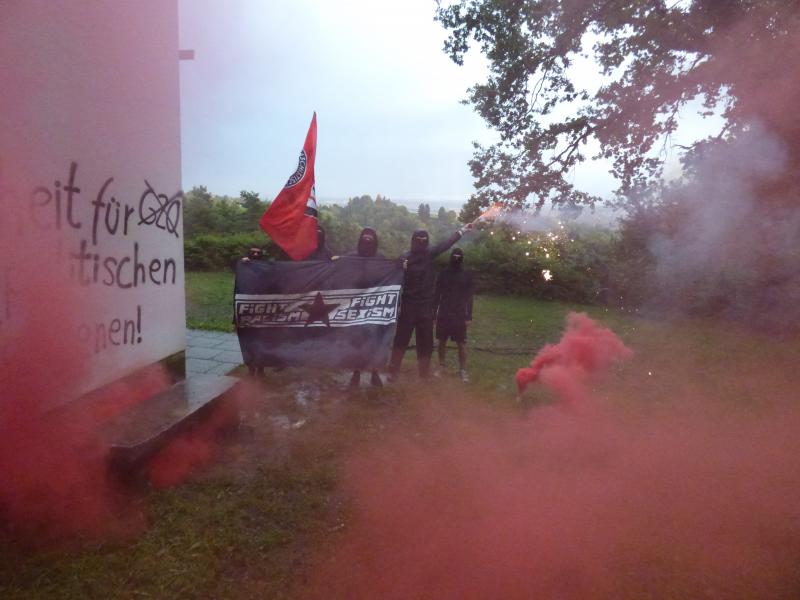 [Konstanz] Grüße vom Bodensee. Transpi-Aktion gegen G20 3