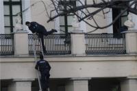 Police ends occupation of Athens University