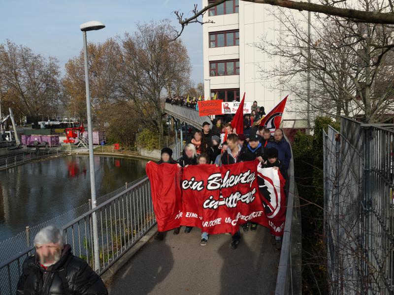 Spontaner Demozug zur Sängerhalle 2