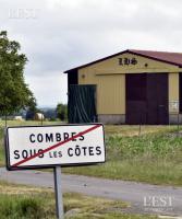 Le hangar agricole où se tiennent les rassemblements. Photo d’archives Franck LALLEMAND