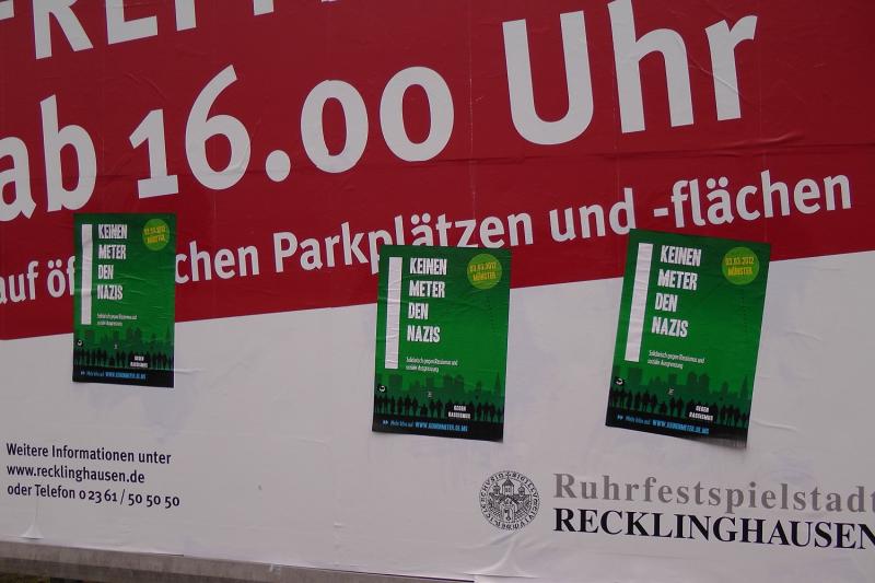 Plakatieraktion gegen Naziaufmarsch in Münster 