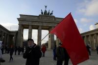 [B] Kundgebung für Leonard Peltier und den indianischen Widerstand - Brandenburger Tor