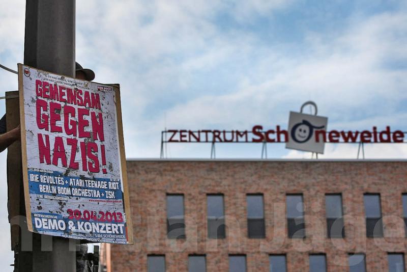 "Gemeinsam gegen Nazis" Plakat in Berlin Schöneweide