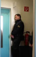 Andreas Krause am 01.04.2016 als Sicherheitskraft für „Condor Security“ in der Ausländerbehörde Magdeburg