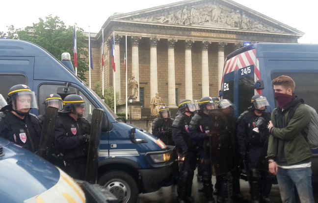 Proteste nach Dekret über neues Arbeitsgesetz in Frankreich