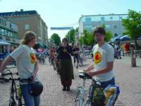 Anti-nuclear bike rally in Mariehamn's pedestrian precinct