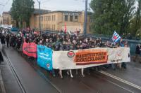 Mehr als 300 Menschen beteiligten sich an der Demonstration durch Schöneweide