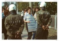 Teilnehmer_innen der Antifa-Demo am 29. September 1991