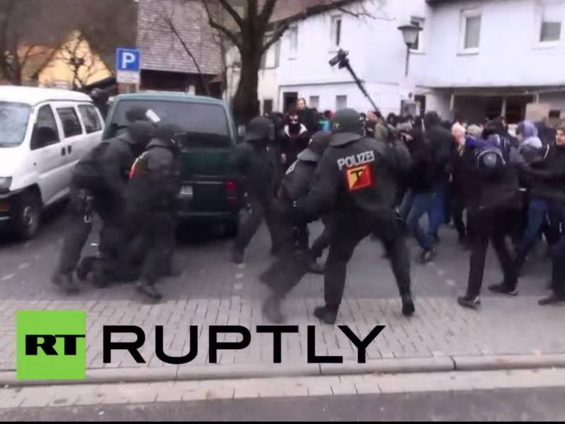 "Verletzter Polizist" in Weinheim ( 2 )