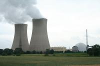 800px-Nuclear_Power_Plant_-_Grohnde_-_Germany_-_1-2.jpg